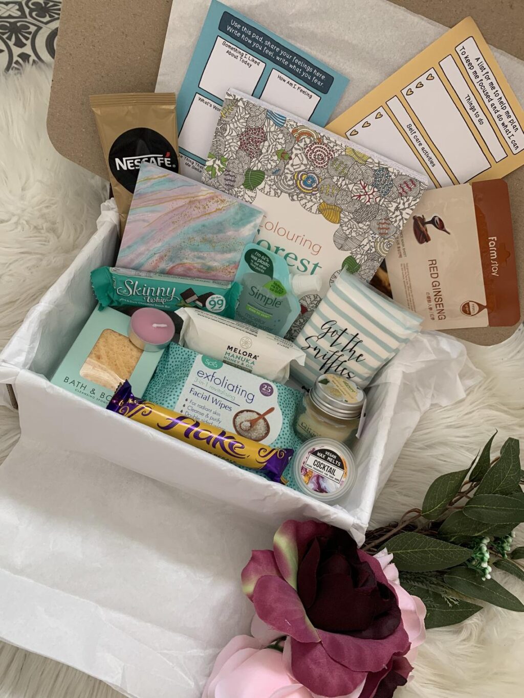 Gift Box as a Graduation Gift Idea For Best Friend