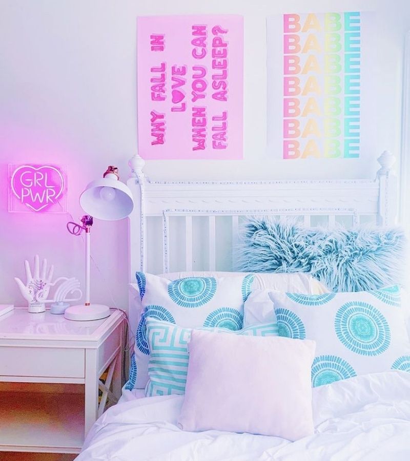 Decorate With Fun Colors as Dorm Room Idea