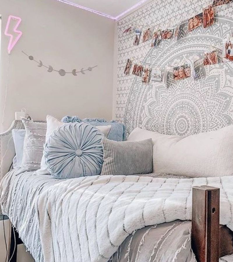 All white and Grey  Scheme as Dorm Room Idea