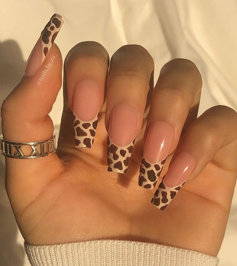 French Dots as Cute Fall Nail Design