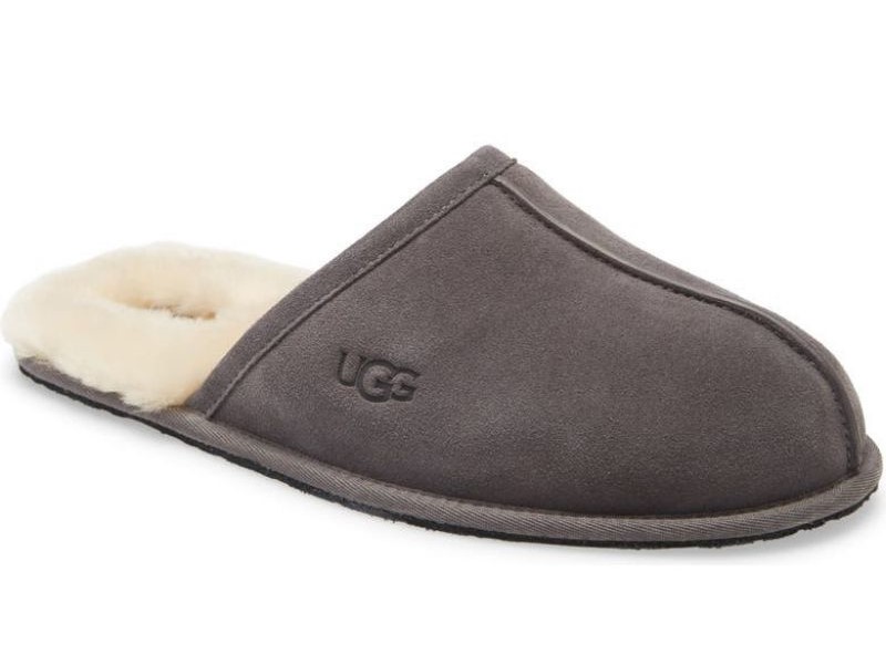 Ugg Slippers - Christmas gifts for him