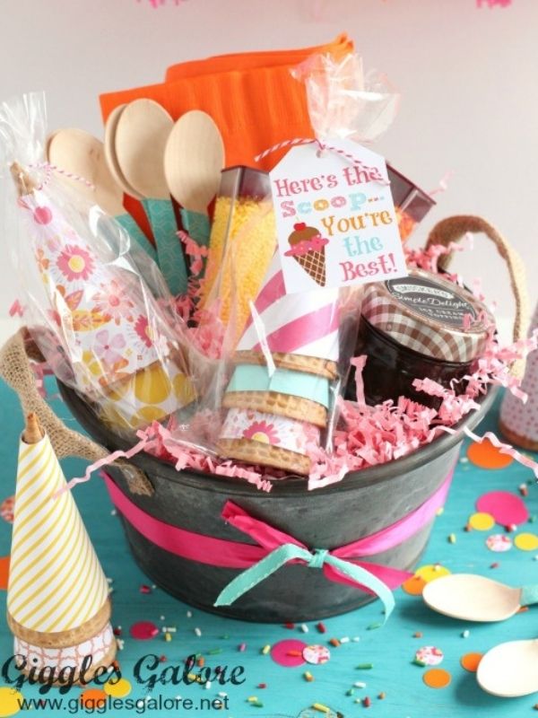 DIY Ice Cream Sundae - Christmas gift basket ideas for families 