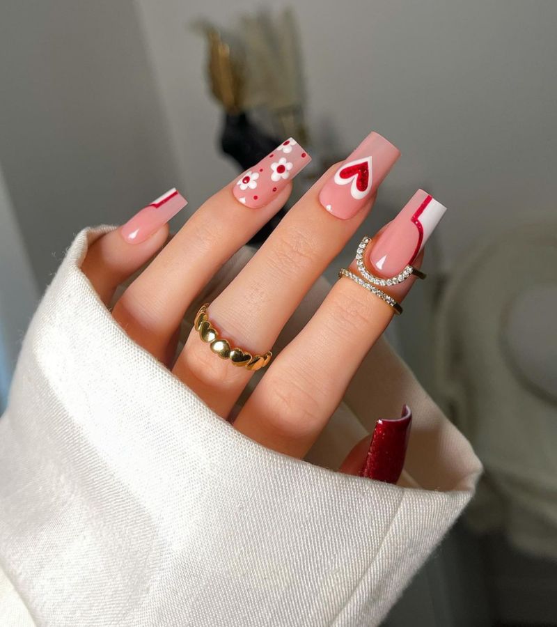 Red and white nails - cute valentines nails 