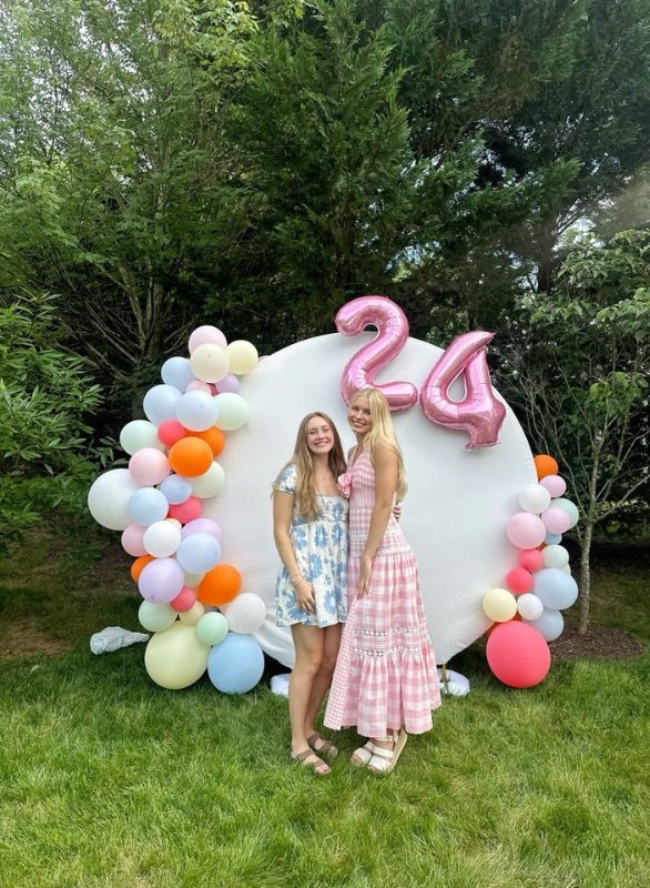 pastel balloon circle backdrop
