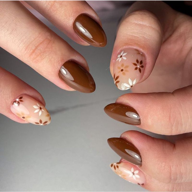 Brown Gradient With Floral Nails