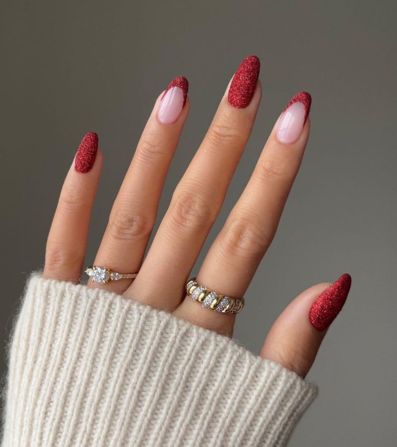 Red Glitter Nails 