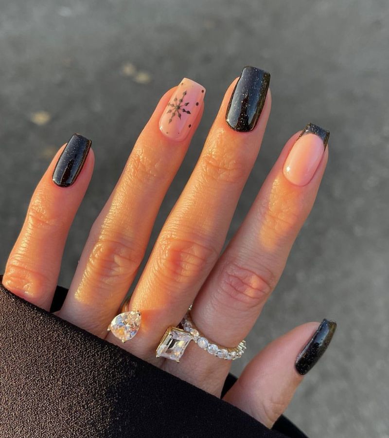 Black Glitter Nails 