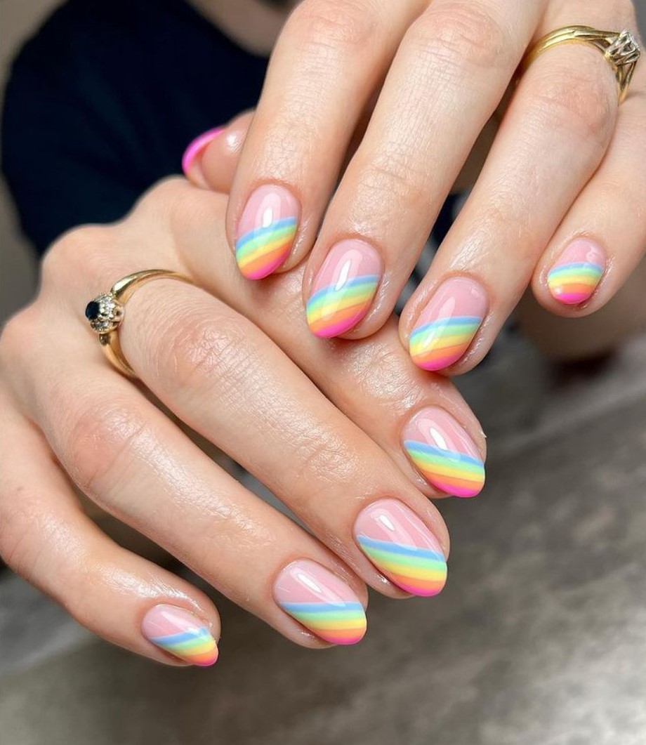 Rainbow cuts - short summer nails