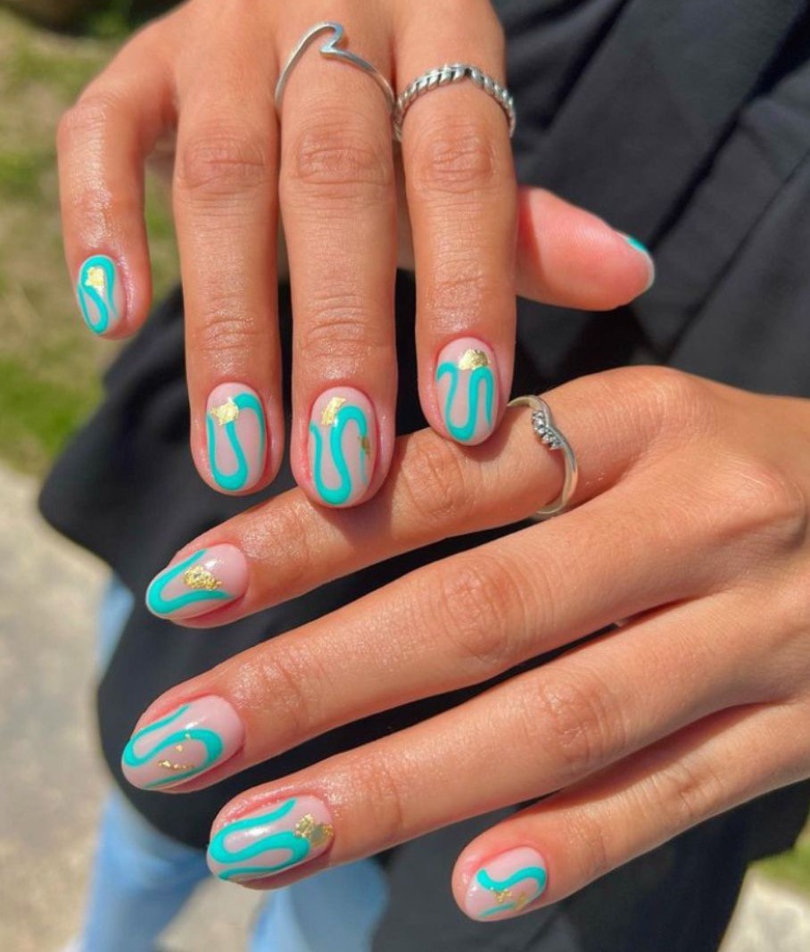 Turquoise swirls - beach vacation nails