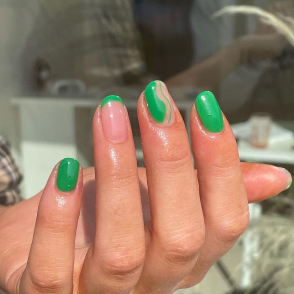 Green Mani - beach vacation nails