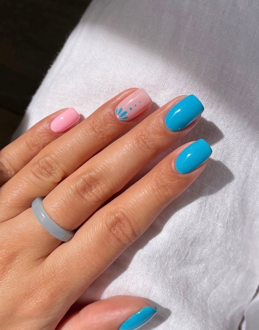 poolside blue beach vacation nails