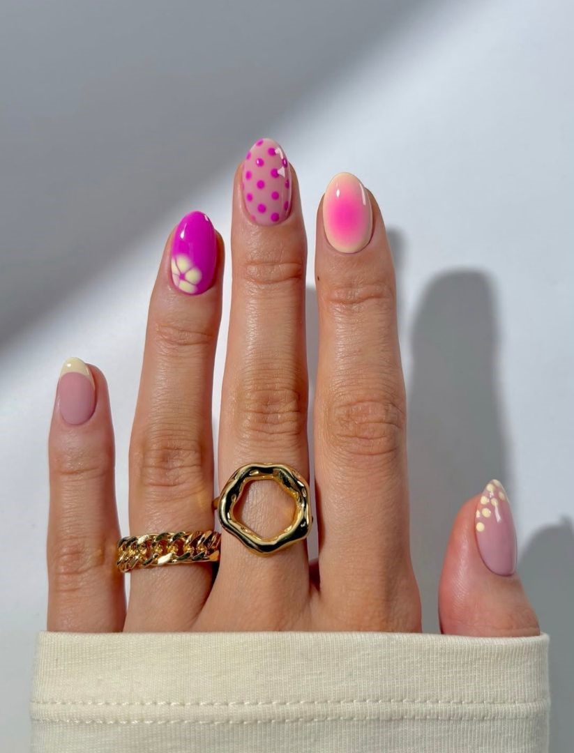 hot girl summer beach vacation nails