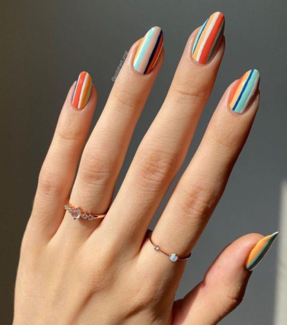 Summer color slits