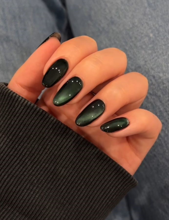 green aura nails