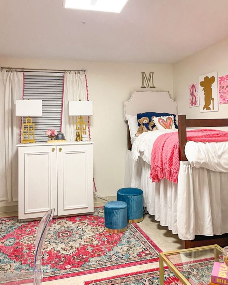 15 Preppy Dorm Room Ideas For A Bright And Colorful Dorm 6785