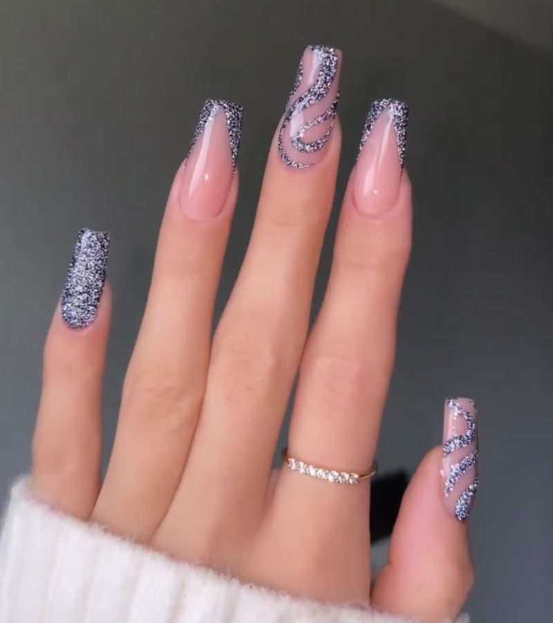 Sparkly New Year's Eve Nails