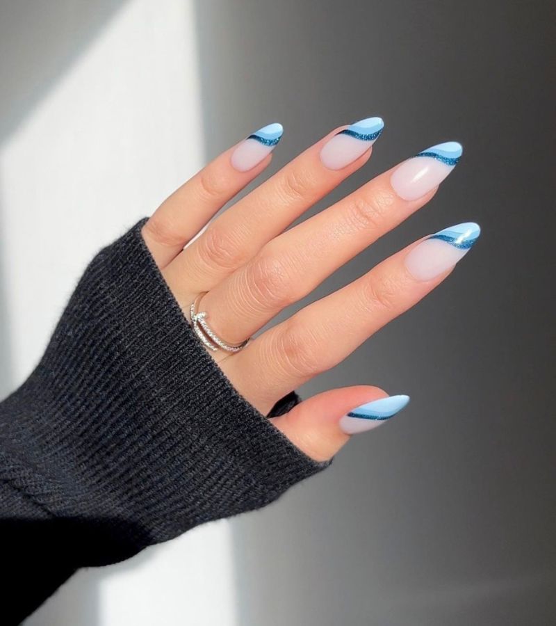 Blue swirls winter nail designs