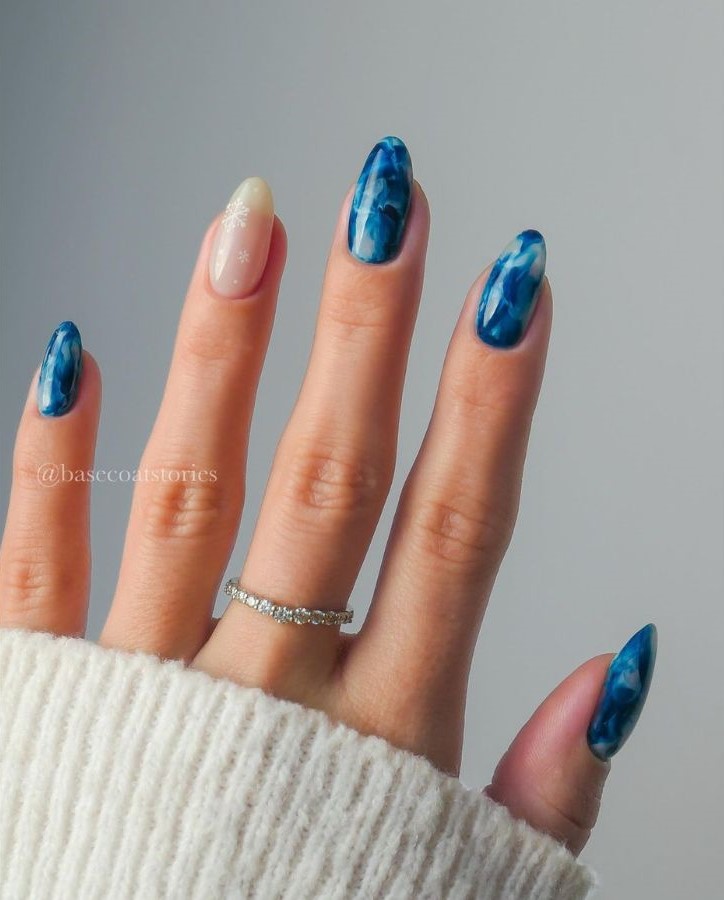 Icy Blue Winter Nail Designs 