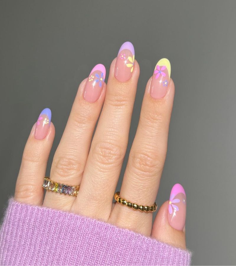 Pastel Daisies - Pastel French Nails 