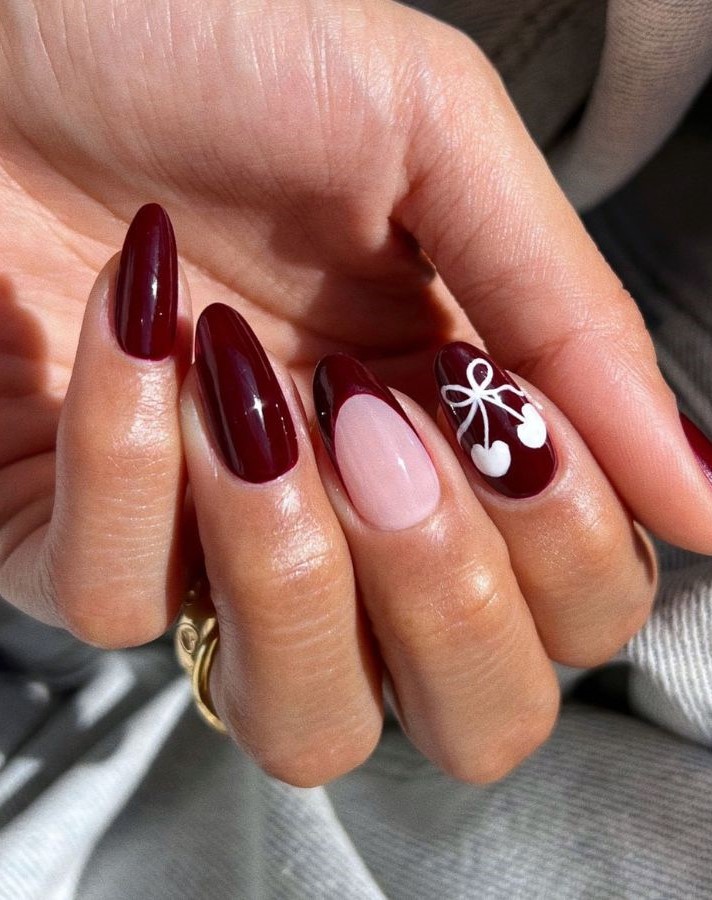 Burgundy Bow Nails 