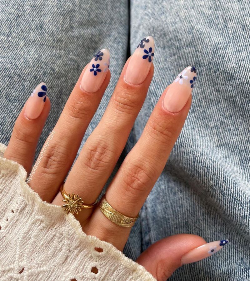 navy fall floral nails 