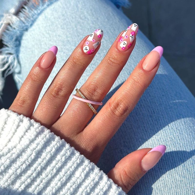 Pink tips with cute ghosts