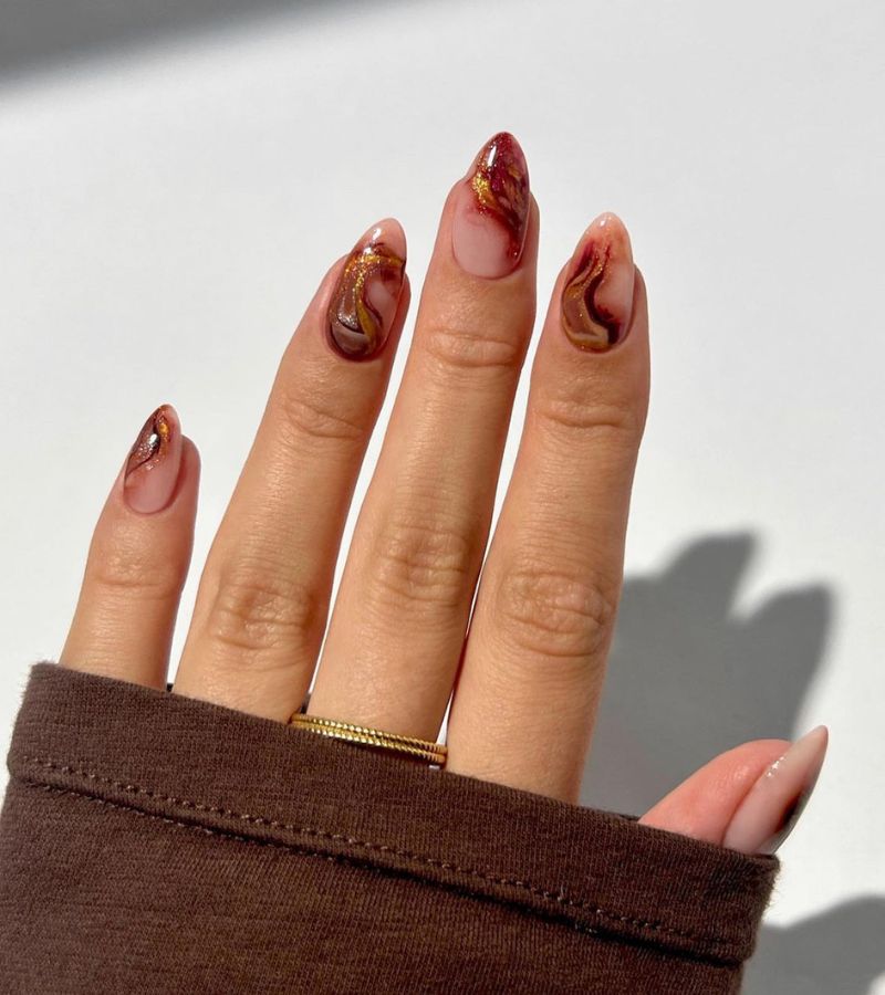 Pumpkin Spice Marble Nails