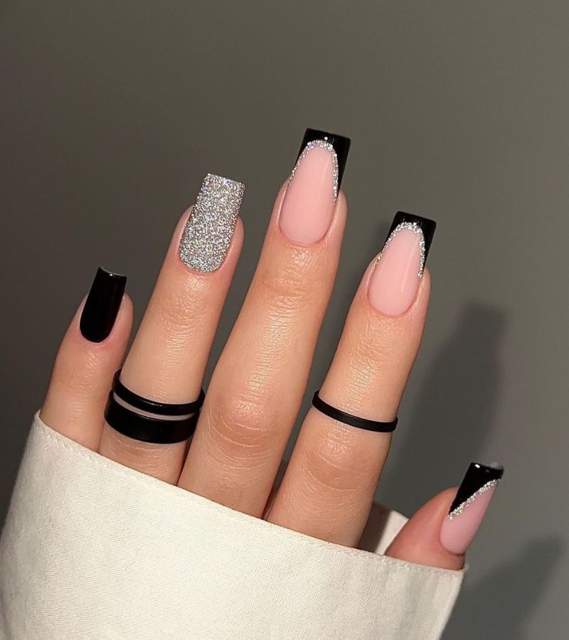 Black and Silver Glitter Nails 