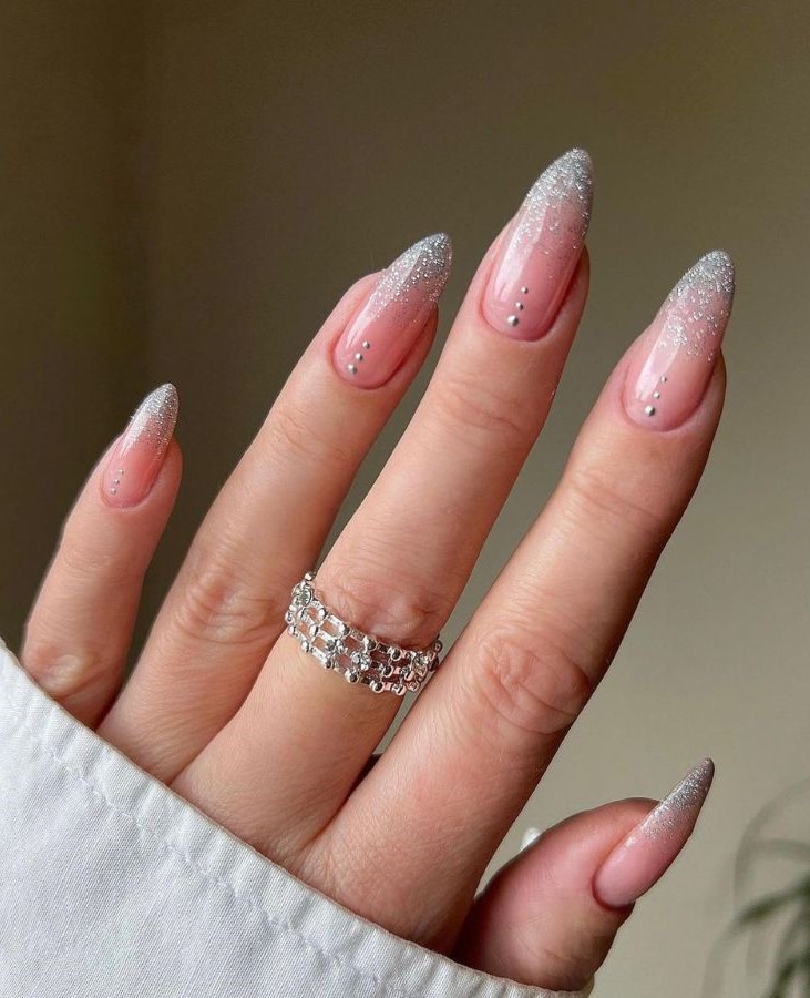 Silver Glittery Nail Designs