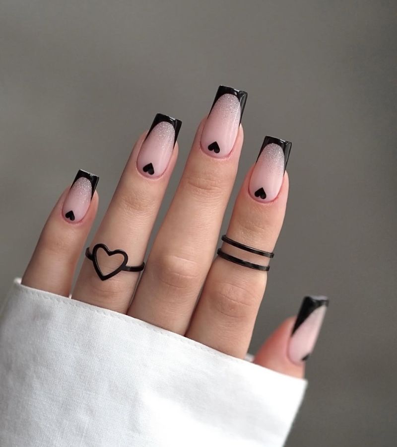 black heart nails 