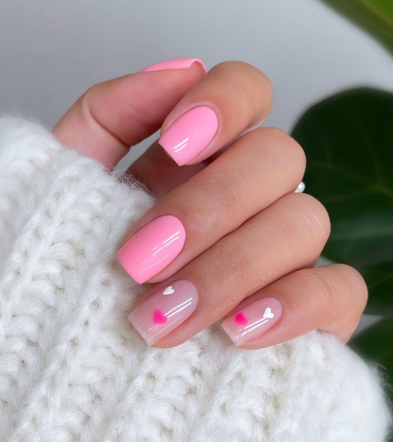 pink nails with hearts