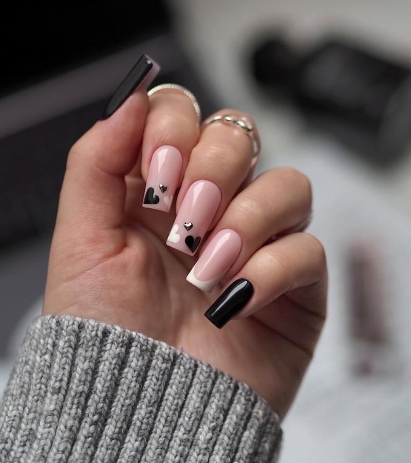 black nails with heart