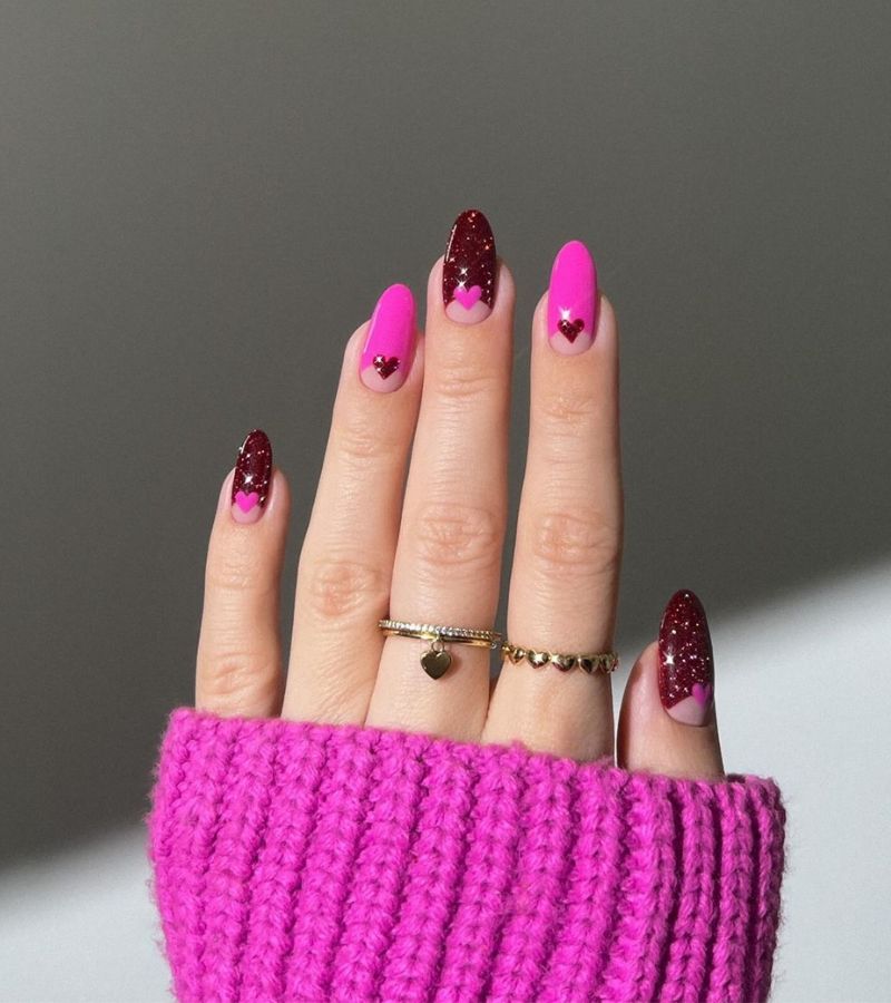 heart nails pink 