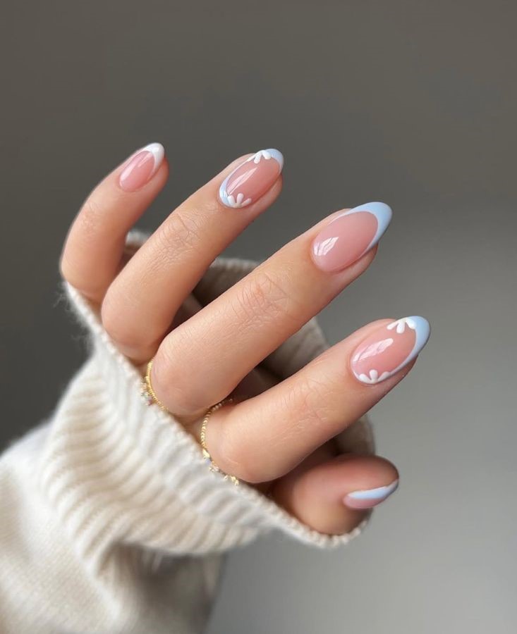 baby blue floral nails