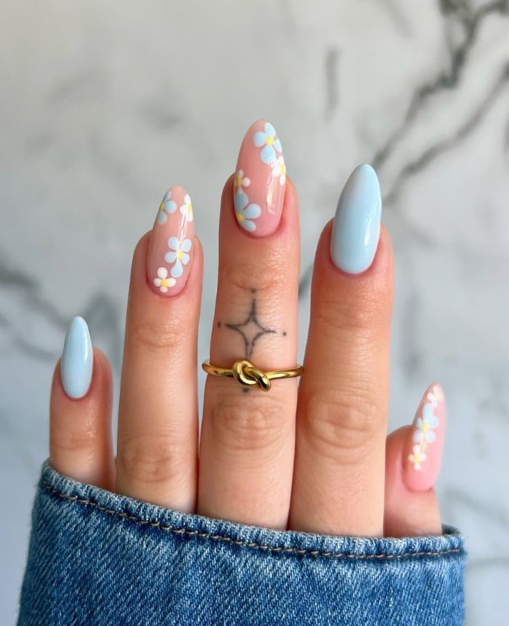 baby blue floral nails