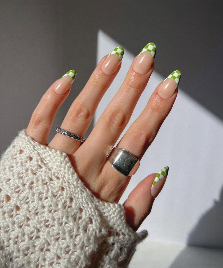 white and green matcha tips