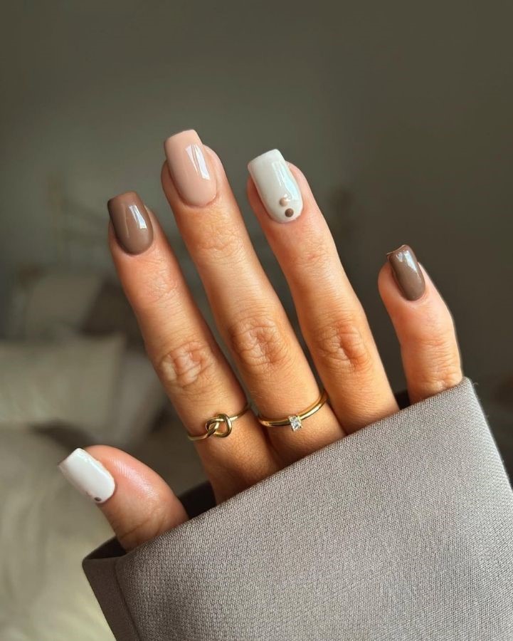 white mocha nails