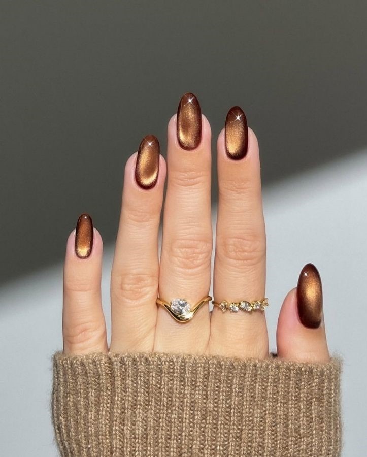 shimmery mocha mousse nails