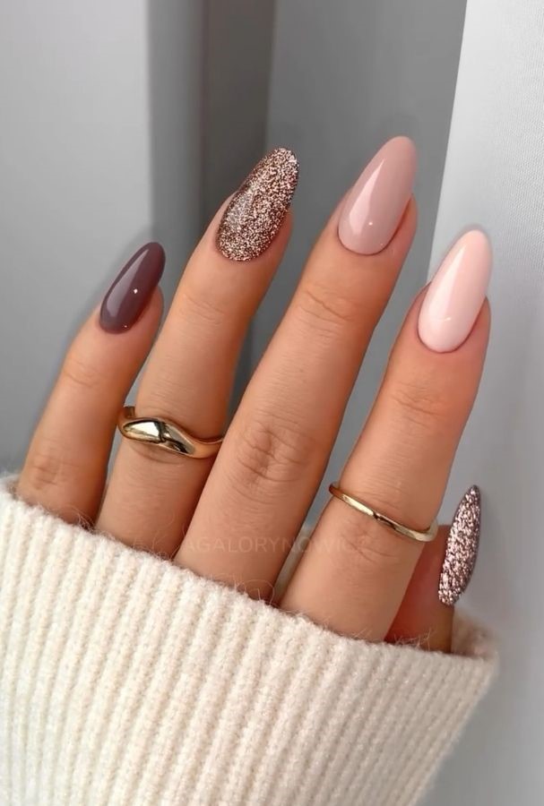 shiny mocha nails