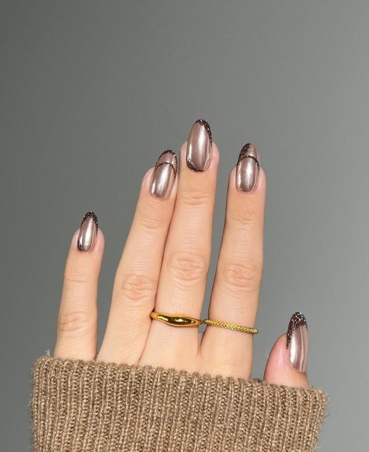shiny mocha nails