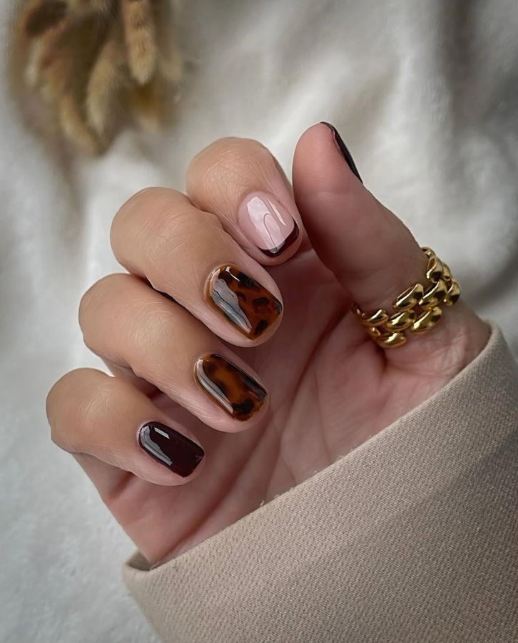 mini tortoise shell nails