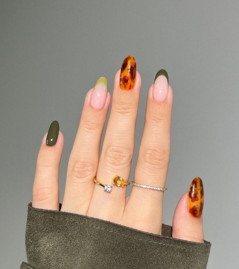 tortoise green nails