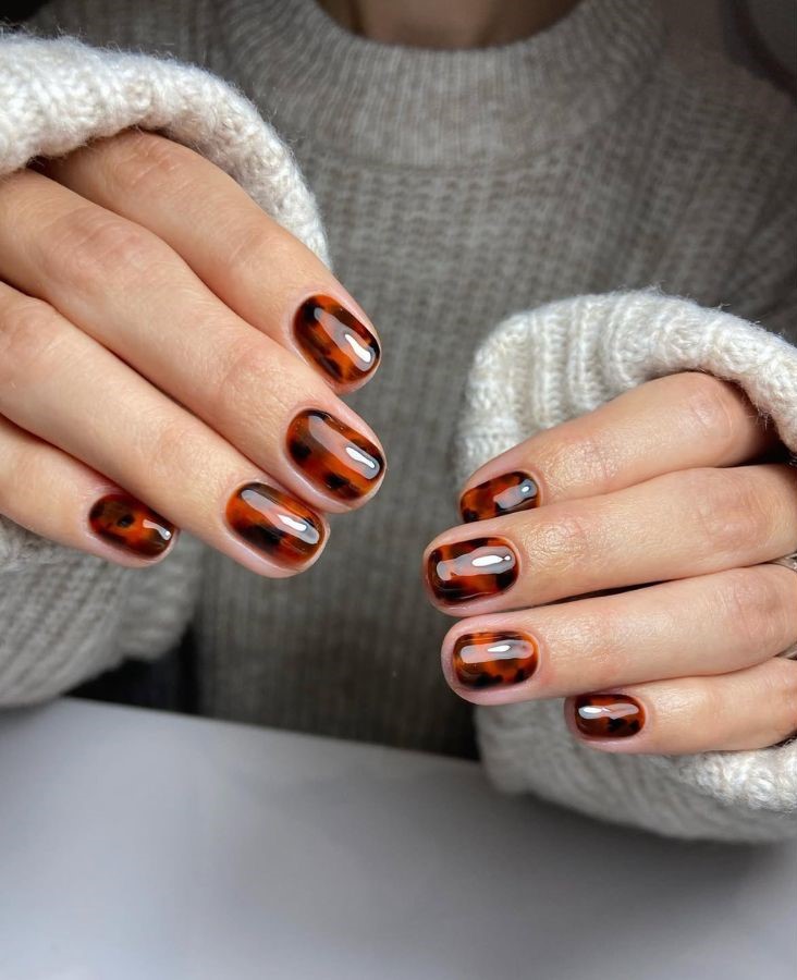 glossy tortoise shell nails