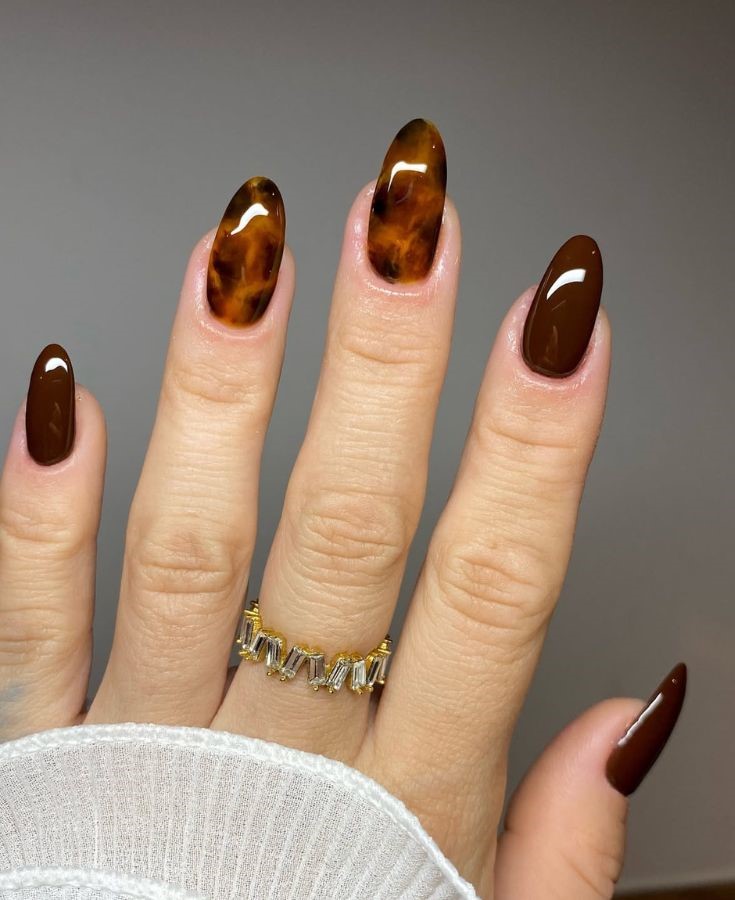 shiny tortoise nails
