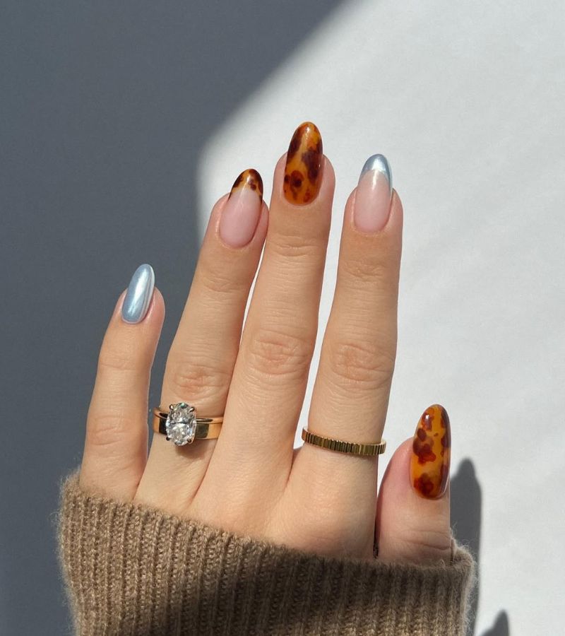 tortoise blue chrome nails