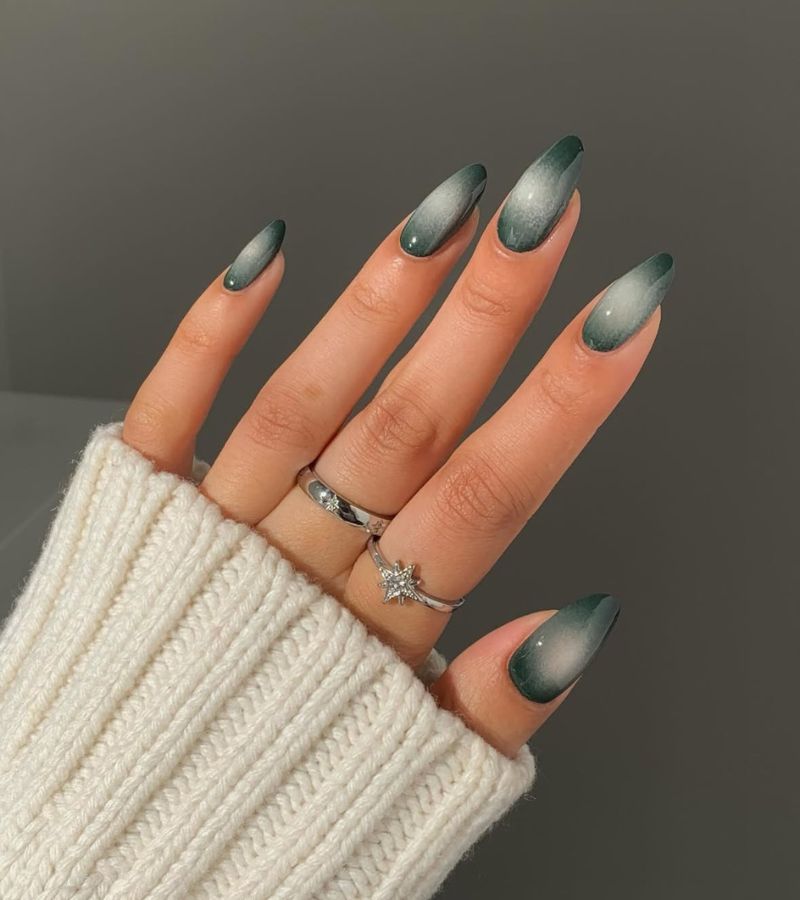 deep green aura nails