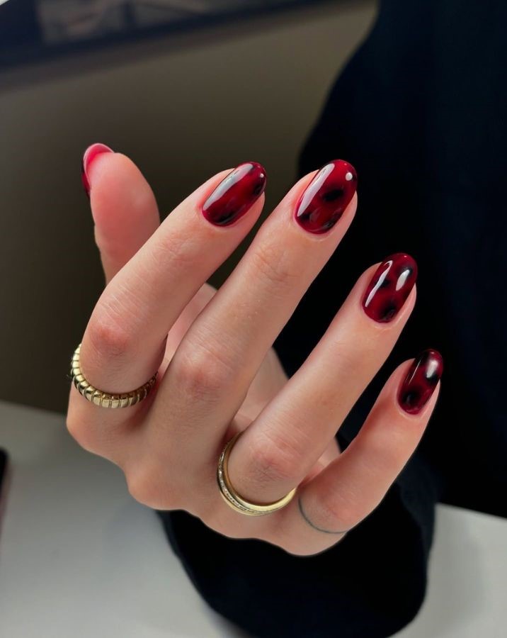 red tortoise shell nails - autumn nail designs