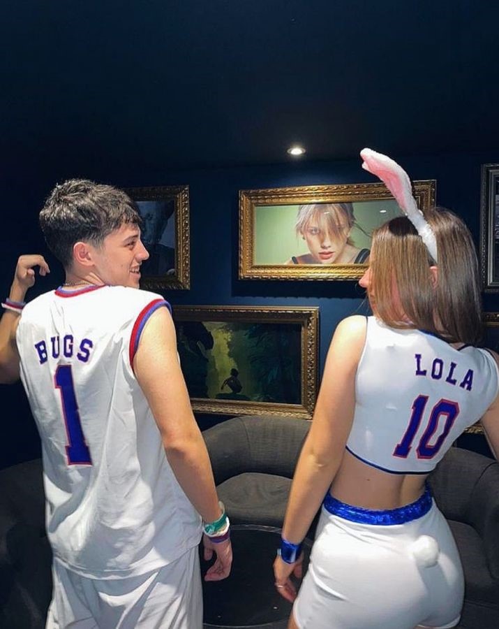 bugs bunny and lola bunny - matching couple costume ideas