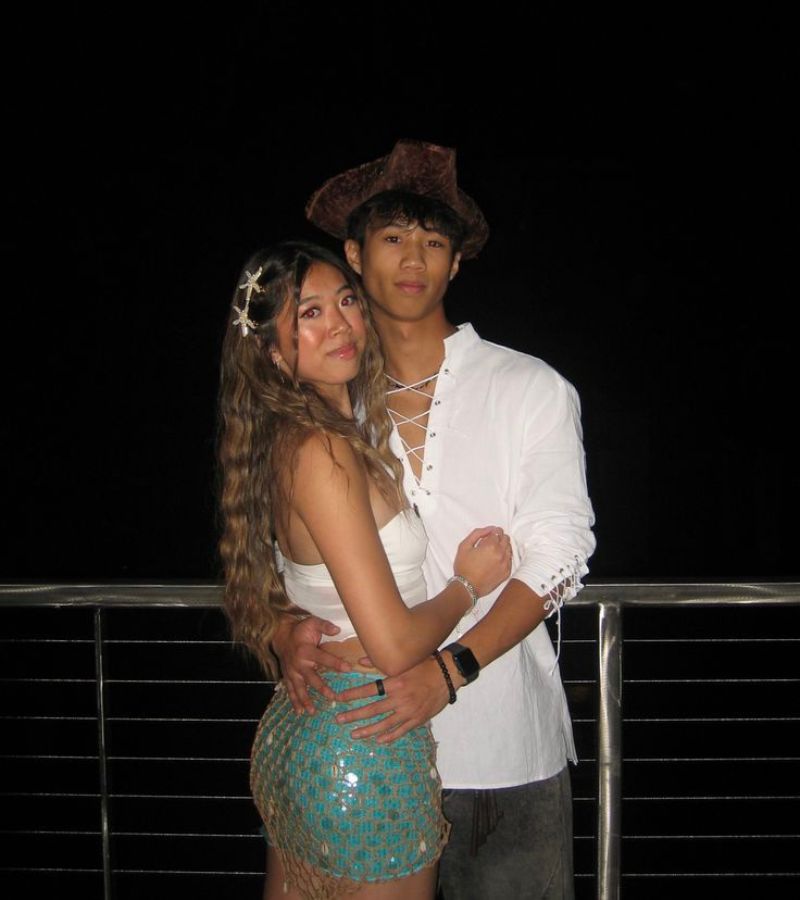 Pirate & Mermaid Couples Costume