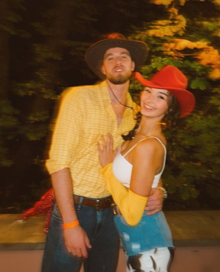 trendy couples Halloween costumes - woddy and jessy